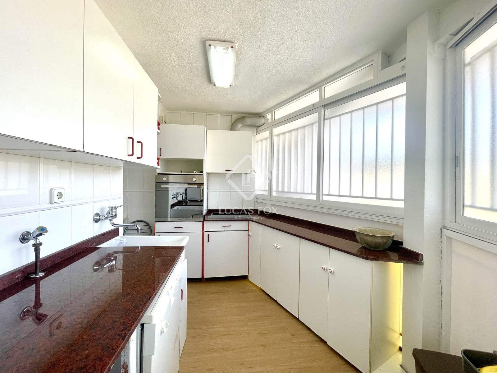 3 bedroom Apartment for sale in El Campello with garage - € 319,000 (Ref: 9031244)