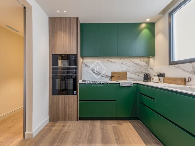 2 soveværelse Penthouse til salg i Barcelona by - € 1.180.000 (Ref: 9031245)