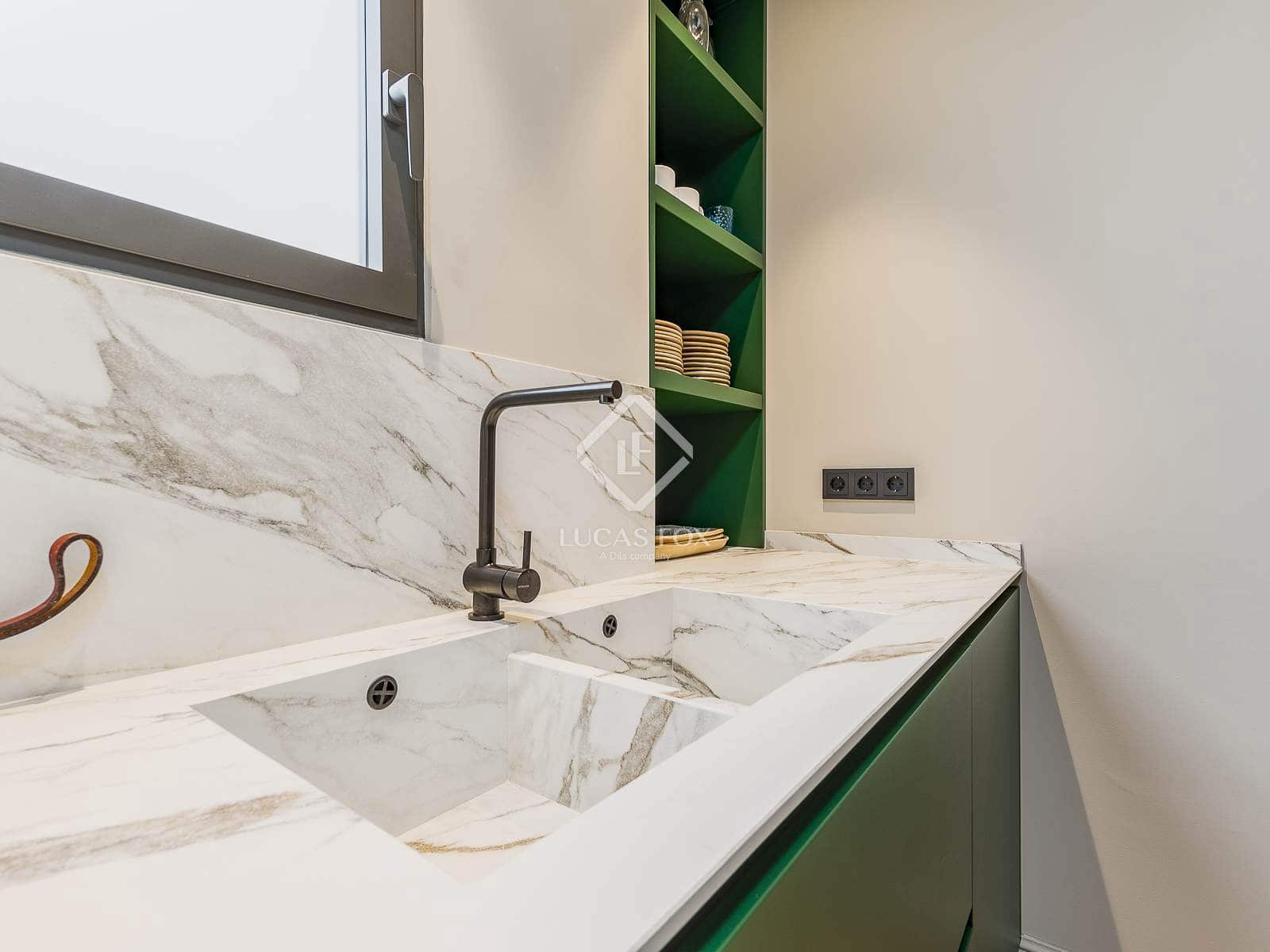 2 soveværelse Penthouse til salg i Barcelona by - € 1.180.000 (Ref: 9031245)