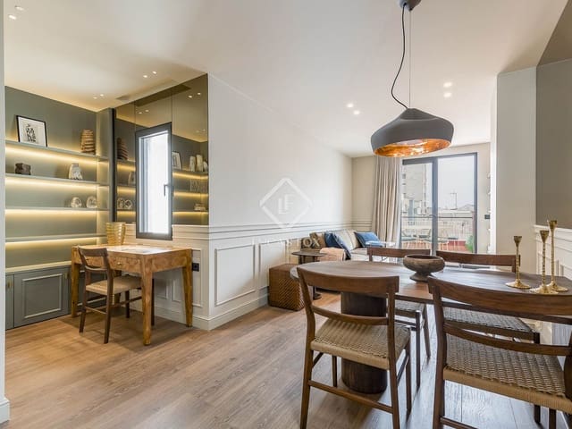 2 soveværelse Penthouse til salg i Barcelona by - € 1.180.000 (Ref: 9031245)