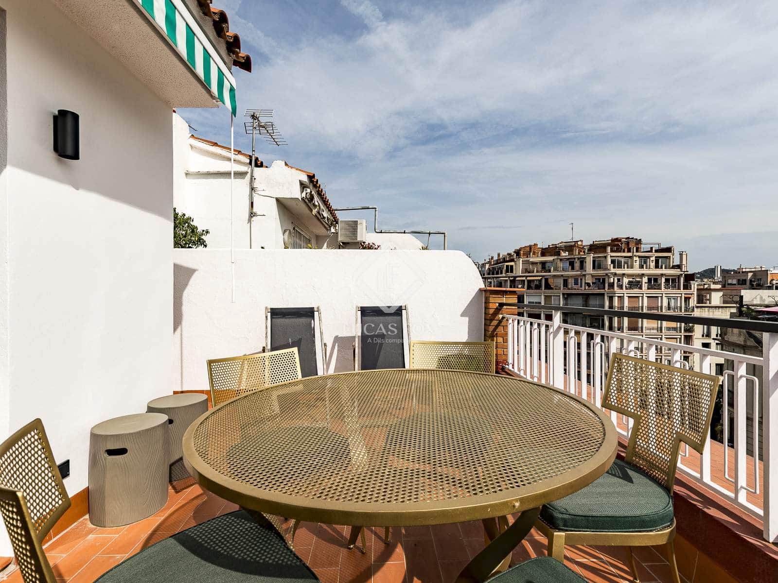 2 soveværelse Penthouse til salg i Barcelona by - € 1.180.000 (Ref: 9031245)