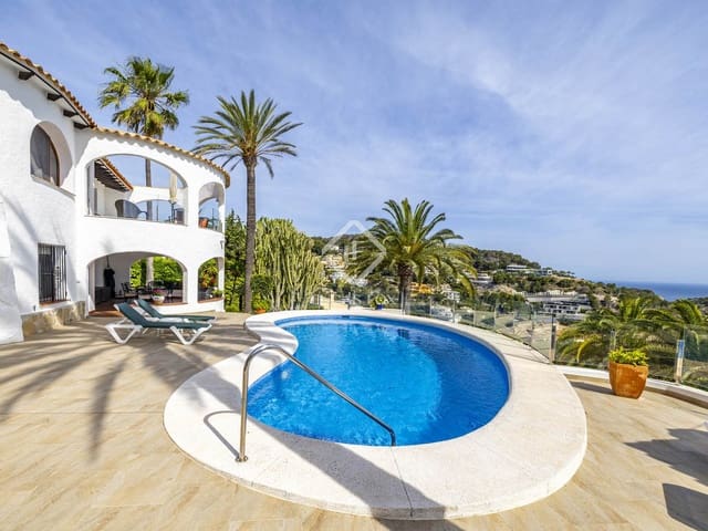 4 soveværelse Villa til salg i Javea / Xàbia med swimmingpool garage - € 1.345.000 (Ref: 9031246)