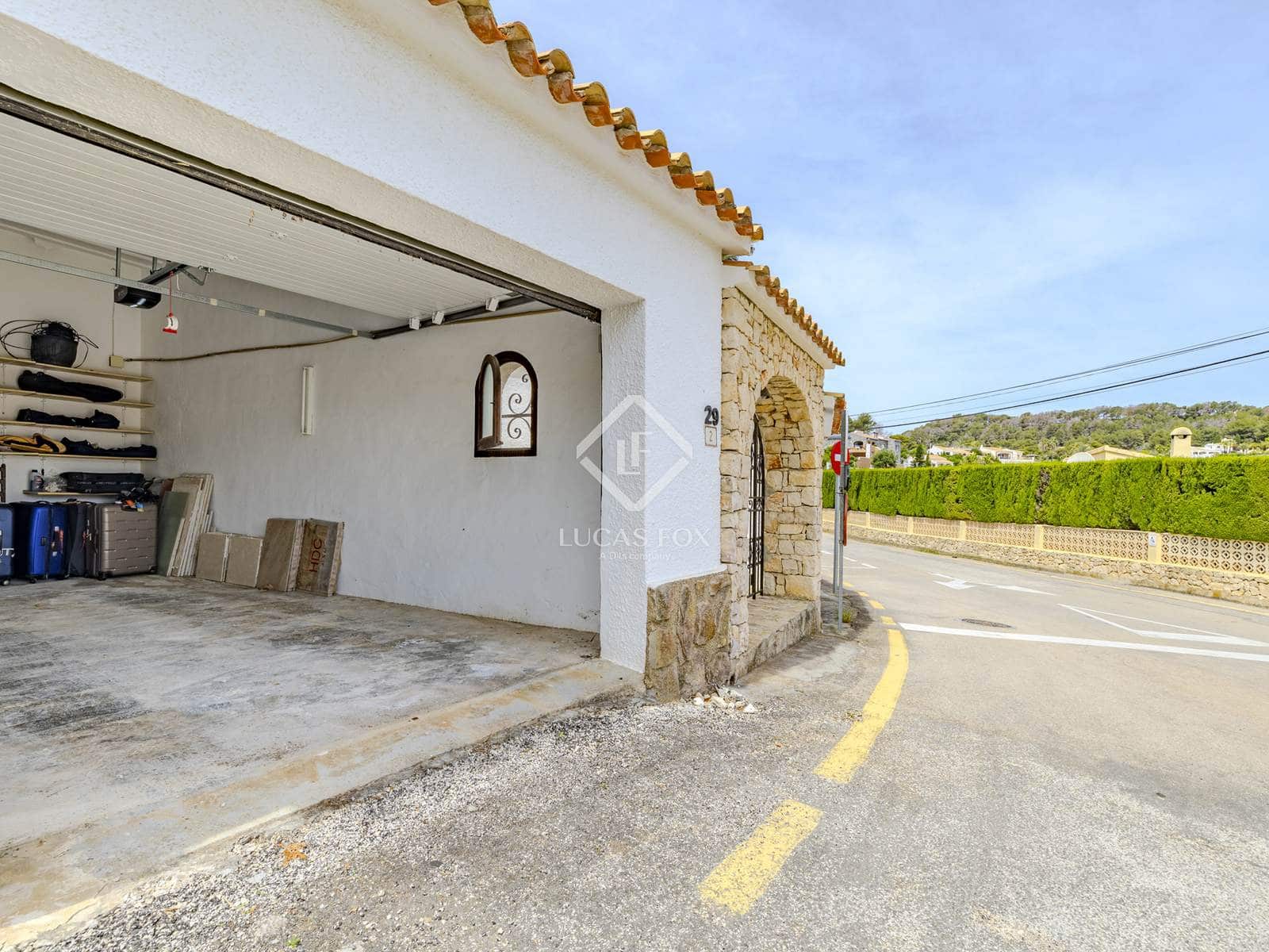 4 soveværelse Villa til salg i Javea / Xabia med swimmingpool garage - € 1.345.000 (Ref: 9031246)