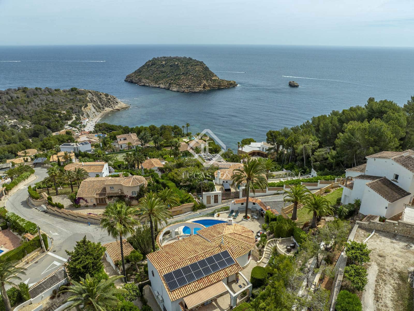 4 soveværelse Villa til salg i Javea / Xabia med swimmingpool garage - € 1.345.000 (Ref: 9031246)