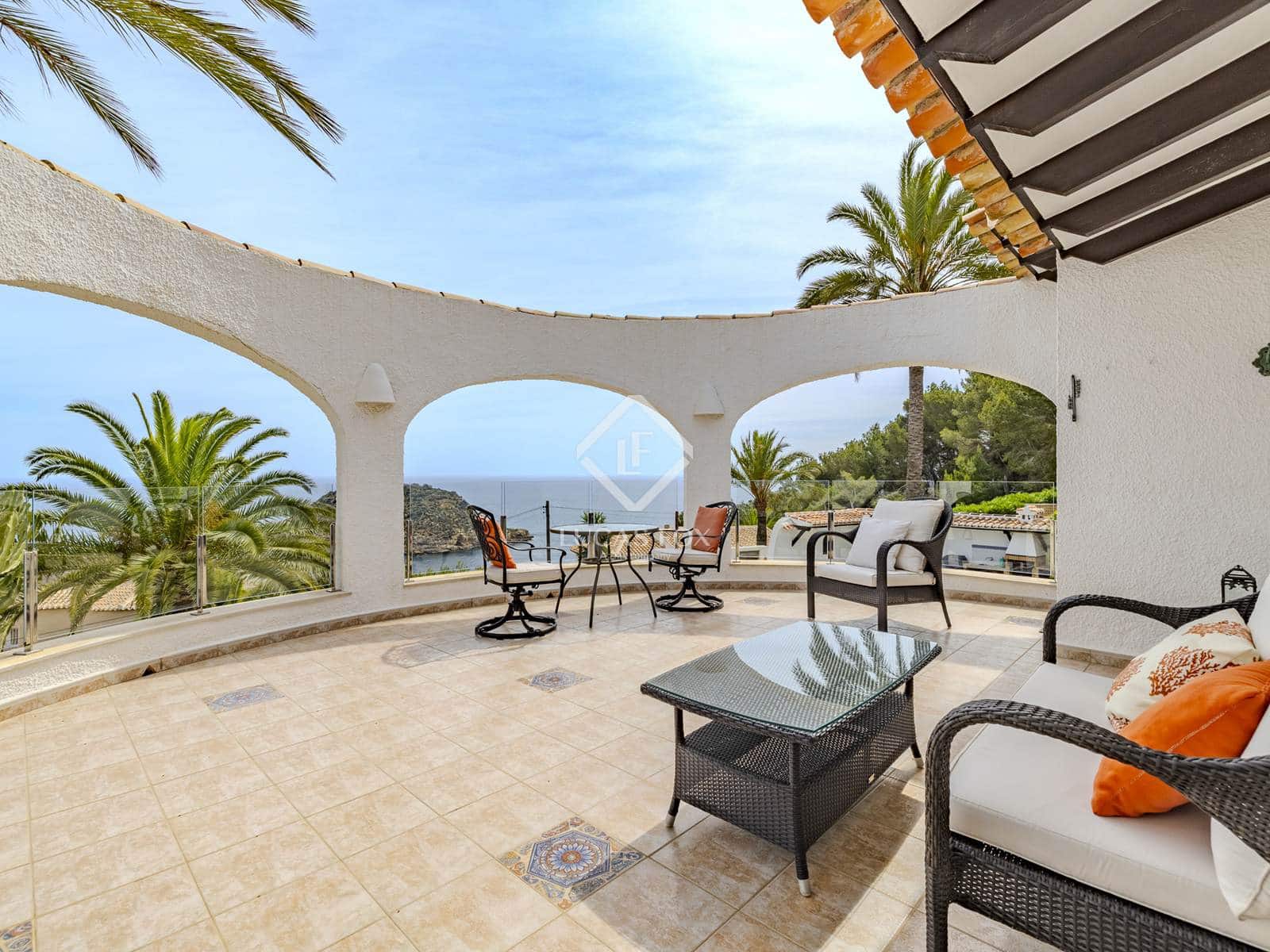 4 soveværelse Villa til salg i Javea / Xabia med swimmingpool garage - € 1.345.000 (Ref: 9031246)