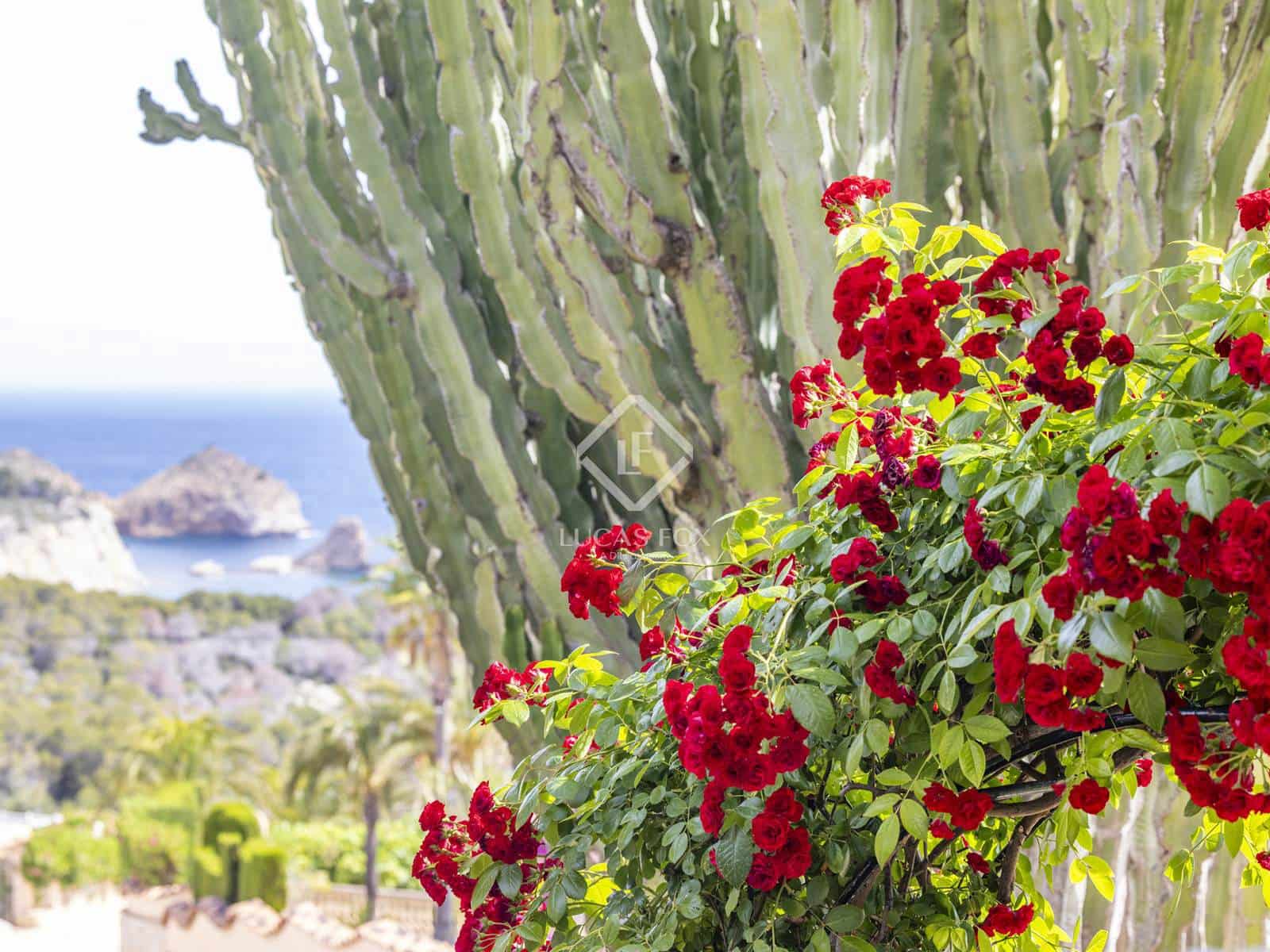 4 soveværelse Villa til salg i Javea / Xabia med swimmingpool garage - € 1.345.000 (Ref: 9031246)