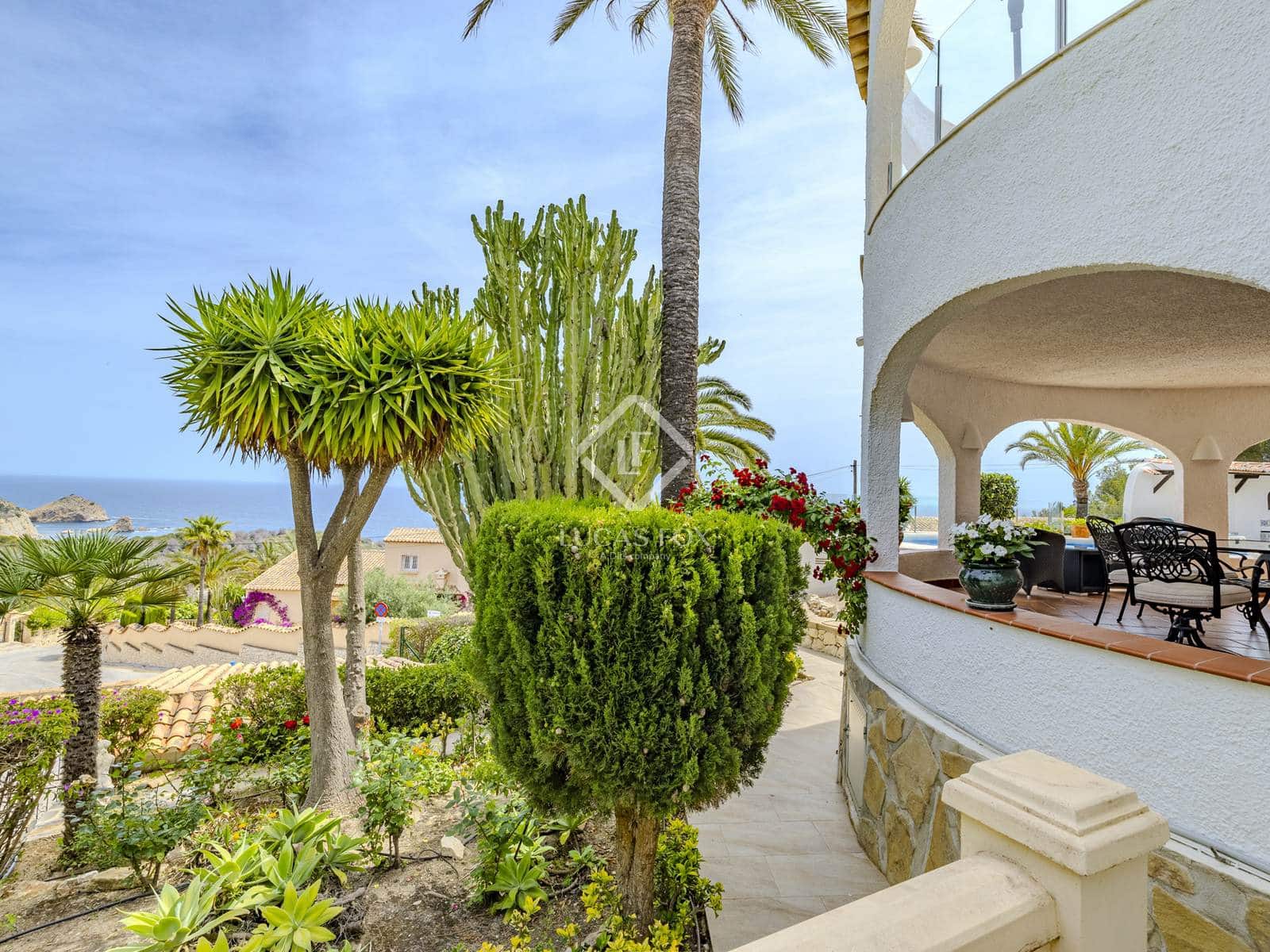 4 soveværelse Villa til salg i Javea / Xabia med swimmingpool garage - € 1.345.000 (Ref: 9031246)