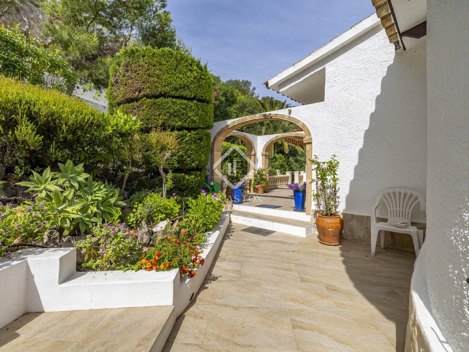 4 soveværelse Villa til salg i Javea / Xabia med swimmingpool garage - € 1.345.000 (Ref: 9031246)