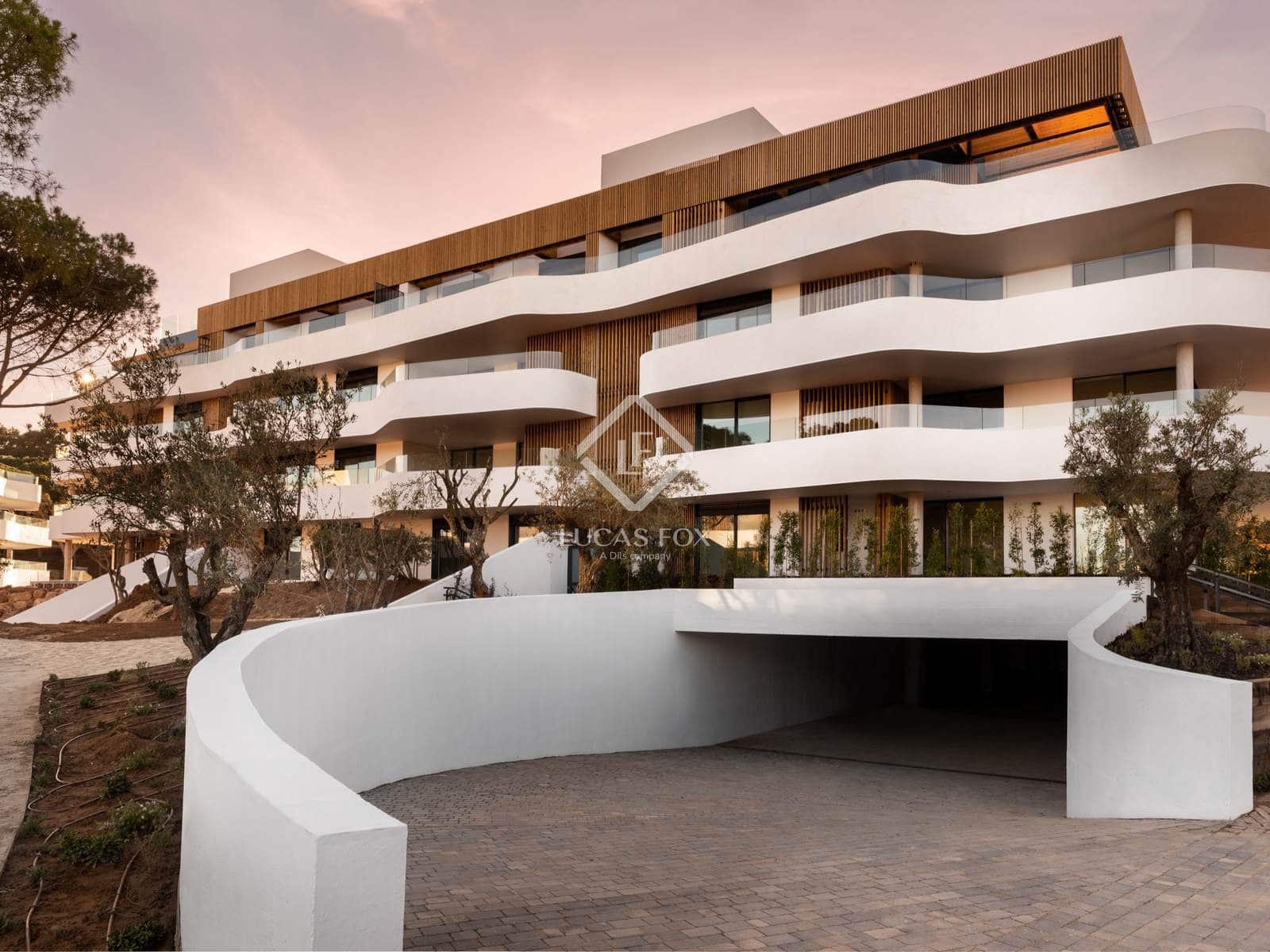 Apartamento de 2 habitaciones en Sotogrande en venta con piscina garaje - 950.000 € (Ref: 9033235)