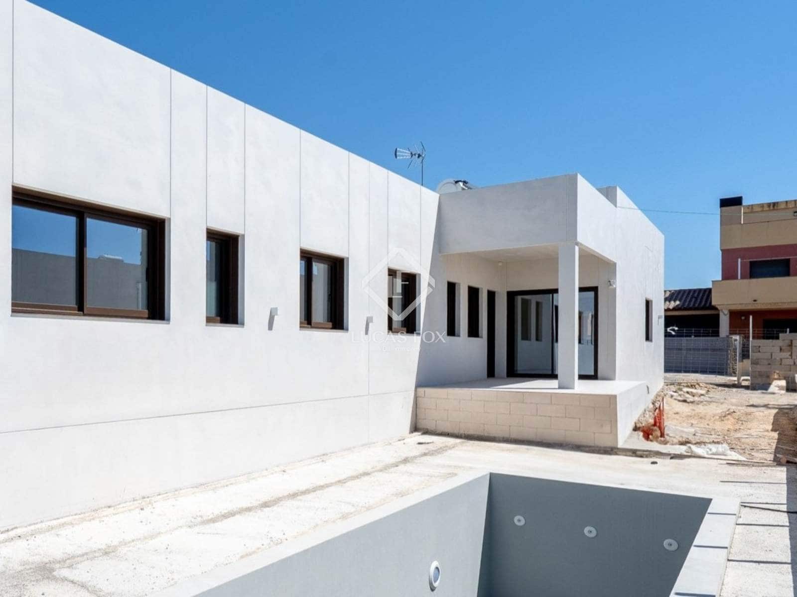 3 soveværelse Villa til salg i Francas med swimmingpool garage - € 494.000 (Ref: 9033533)