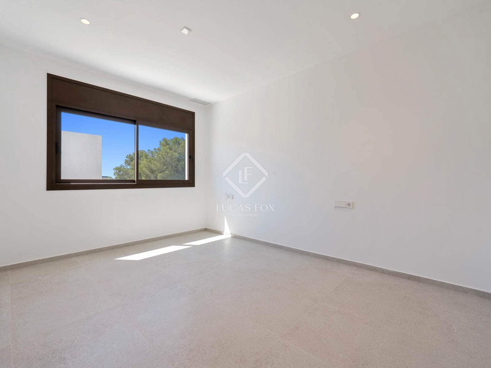 3 soveværelse Villa til salg i Francas med swimmingpool garage - € 494.000 (Ref: 9033533)