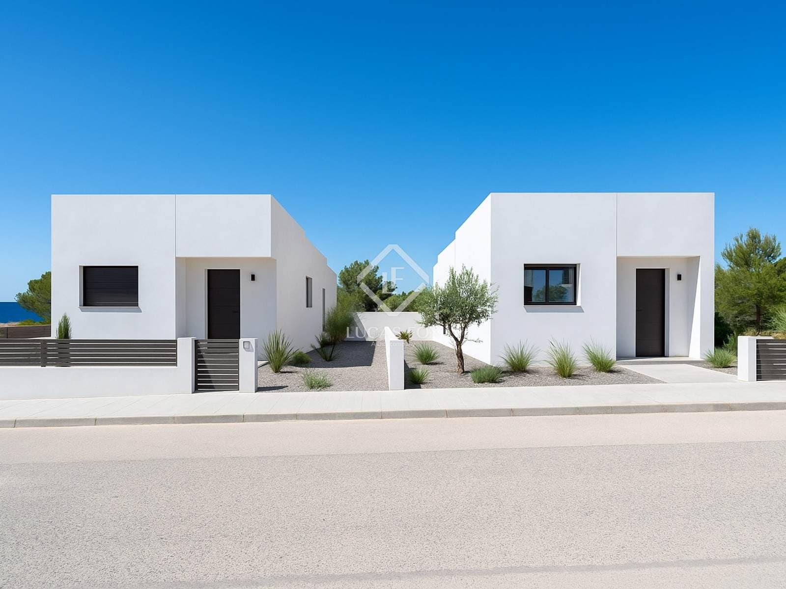 3 soveværelse Villa til salg i Francas med swimmingpool garage - € 494.000 (Ref: 9033533)