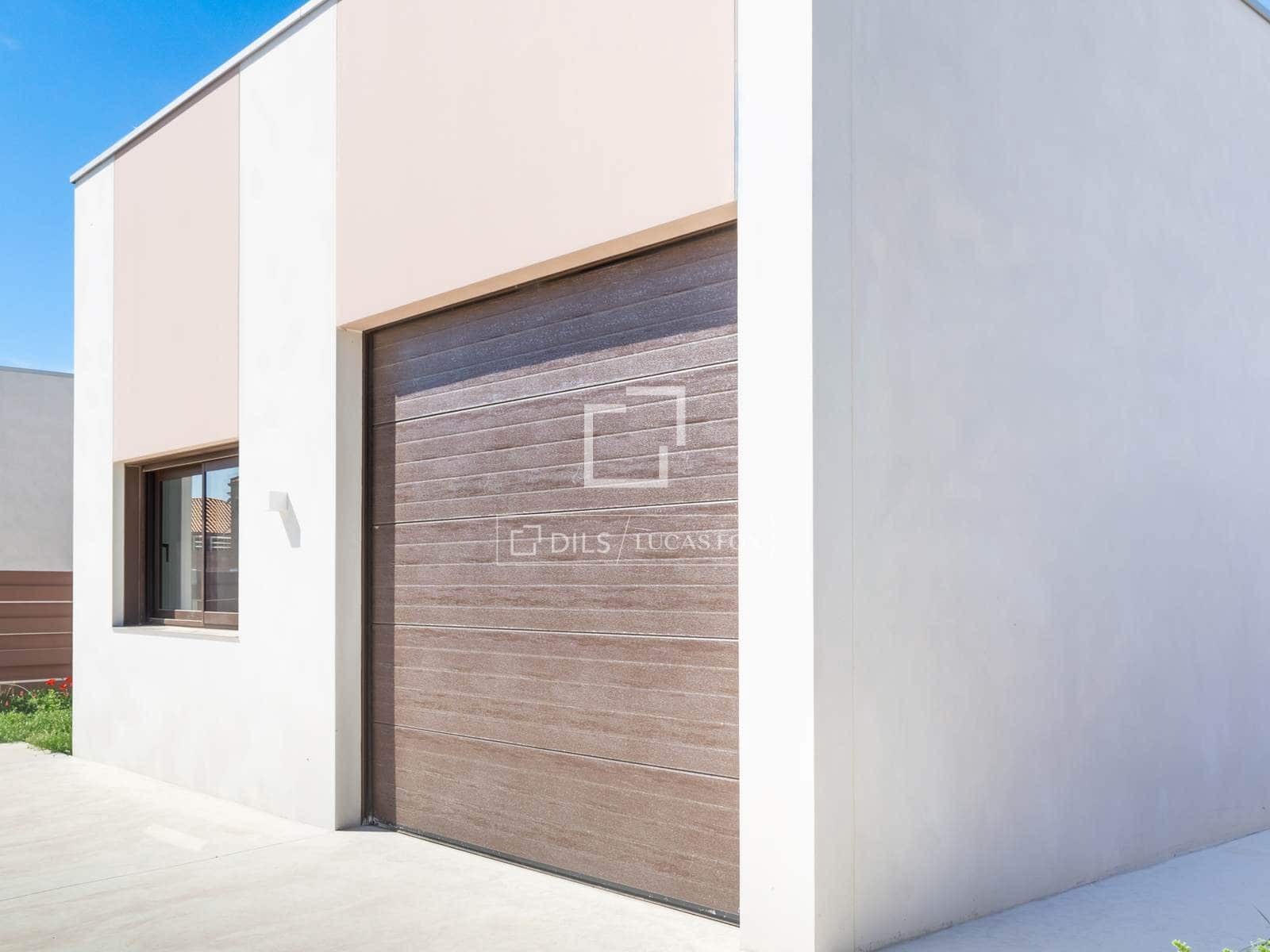 3 bedroom Villa for sale in Francas with pool garage - € 494,000 (Ref: 9033533)