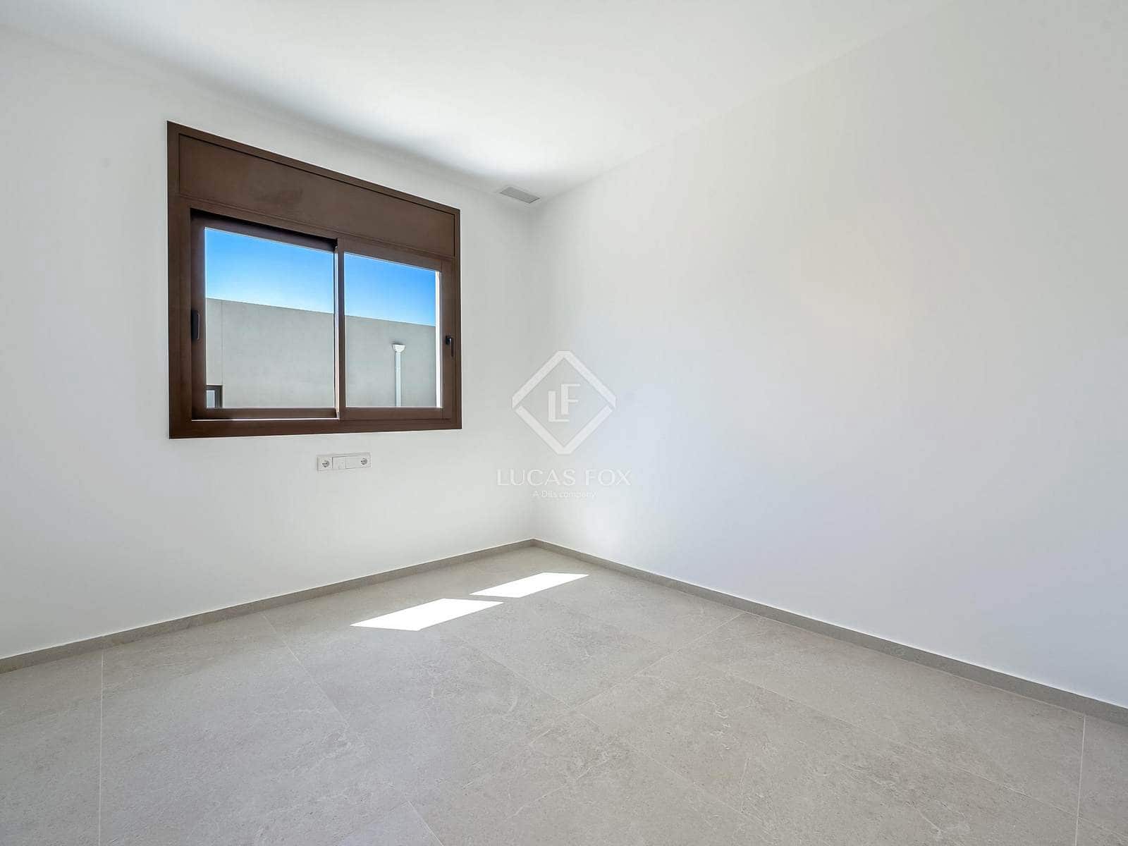 3 slaapkamer Villa te koop in Francas met zwembad garage - € 494.000 (Ref: 9033534)