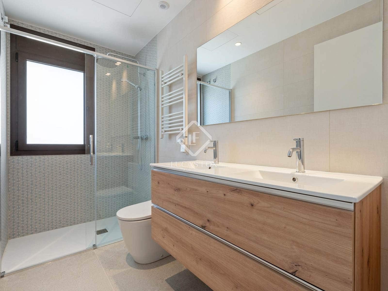 3 slaapkamer Villa te koop in Francas met zwembad garage - € 494.000 (Ref: 9033534)