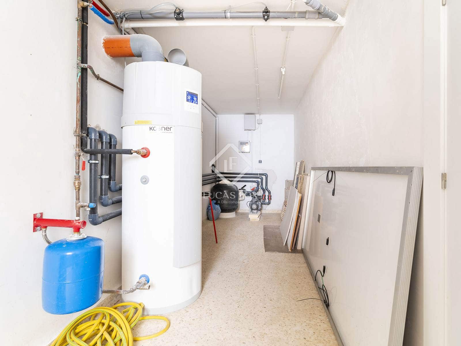 4 soveværelse Villa til salg i Alfaz del Pi / L'Alfas del Pi med swimmingpool garage - € 1.195.000 (Ref: 9035501)