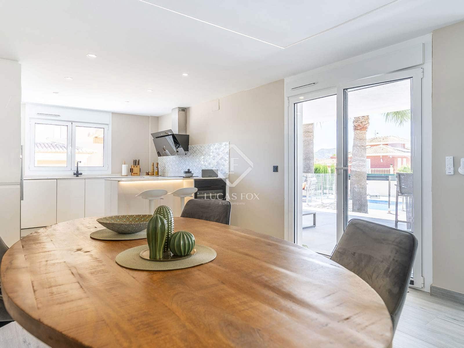 4 soveværelse Villa til salg i Alfaz del Pi / L'Alfas del Pi med swimmingpool garage - € 1.195.000 (Ref: 9035501)