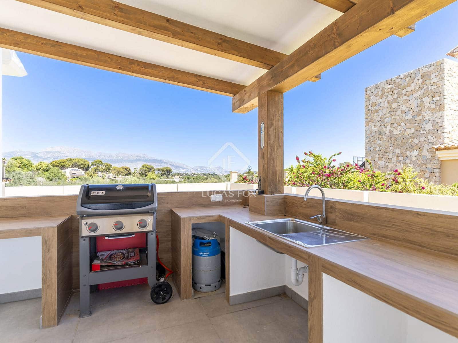 4 soveværelse Villa til salg i Alfaz del Pi / L'Alfas del Pi med swimmingpool garage - € 1.195.000 (Ref: 9035501)