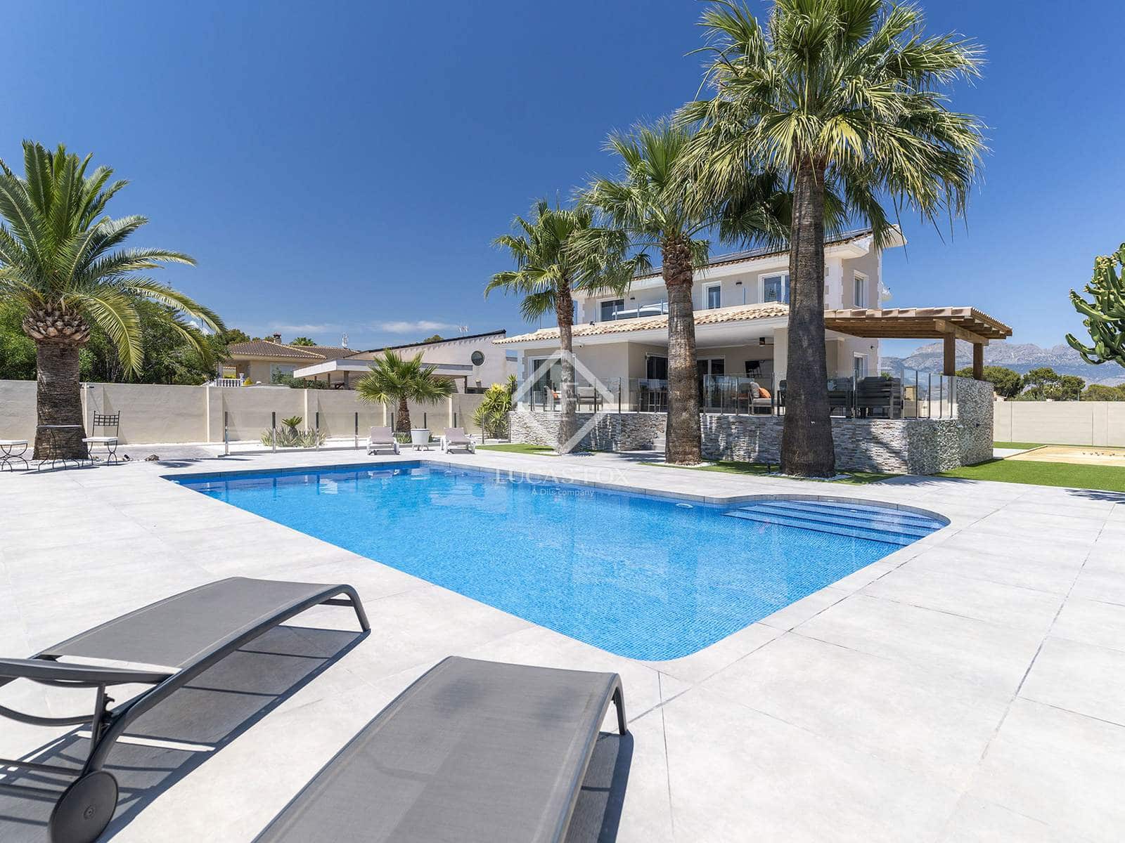 4 soveværelse Villa til salg i Alfaz del Pi / L'Alfas del Pi med swimmingpool garage - € 1.195.000 (Ref: 9035501)