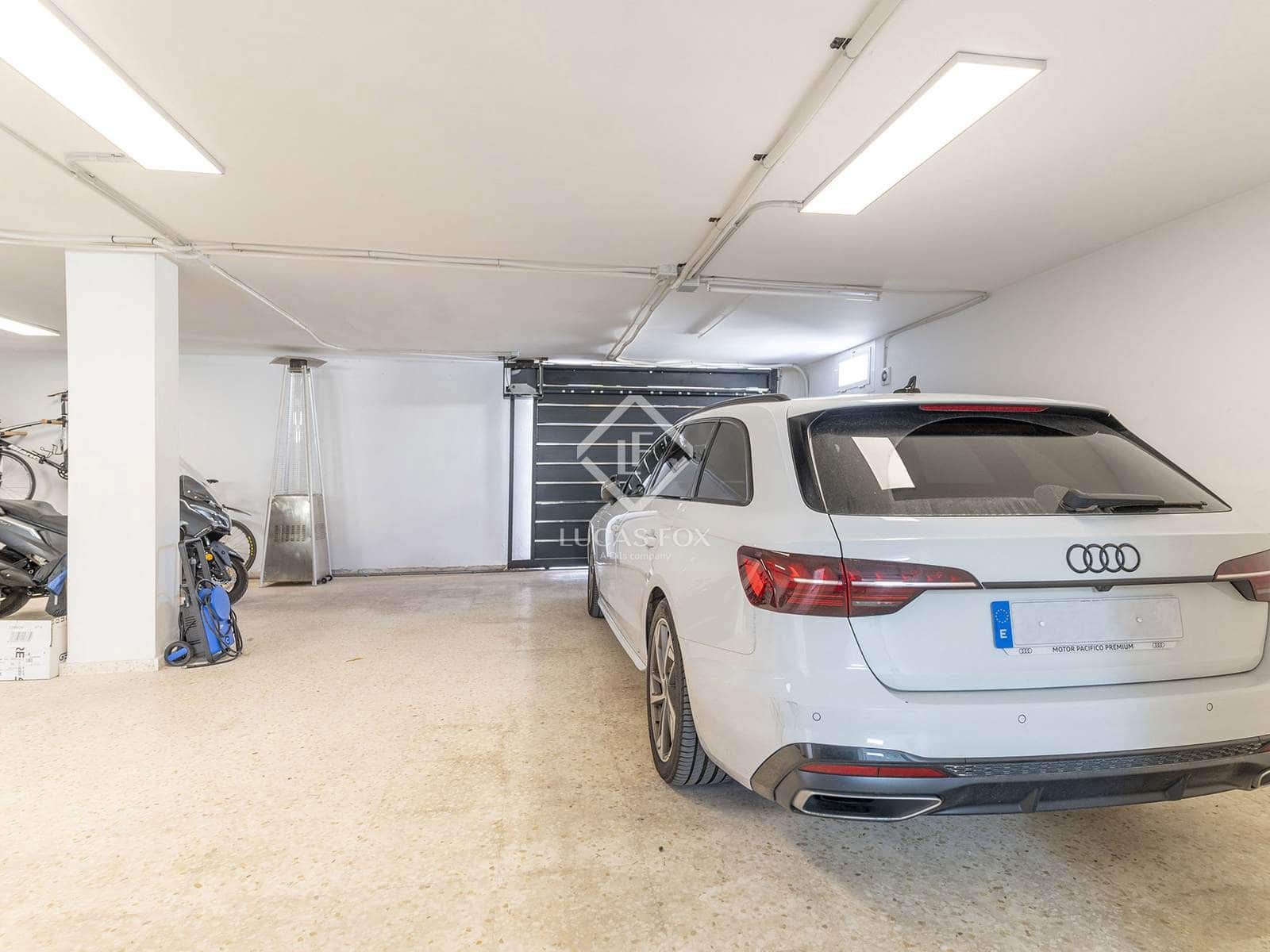 4 soveværelse Villa til salg i Alfaz del Pi / L'Alfas del Pi med swimmingpool garage - € 1.195.000 (Ref: 9035501)