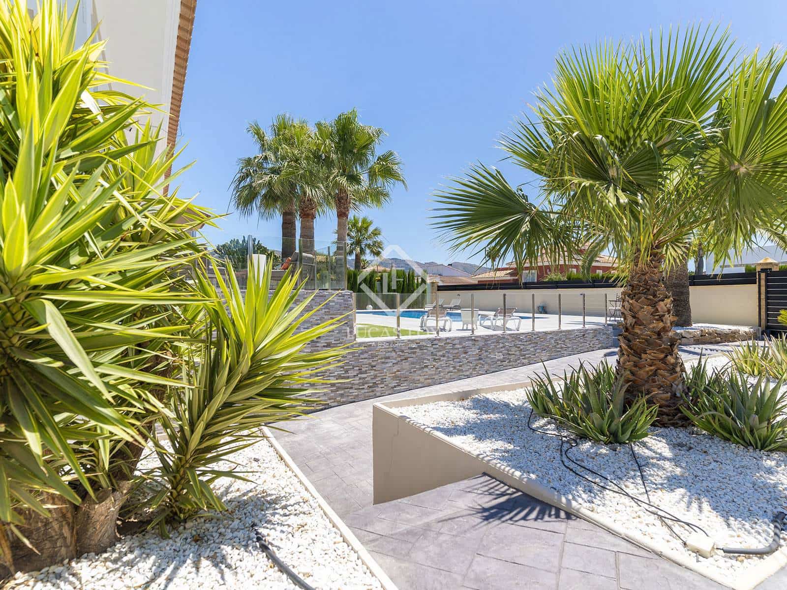 4 soveværelse Villa til salg i Alfaz del Pi / L'Alfas del Pi med swimmingpool garage - € 1.195.000 (Ref: 9035501)