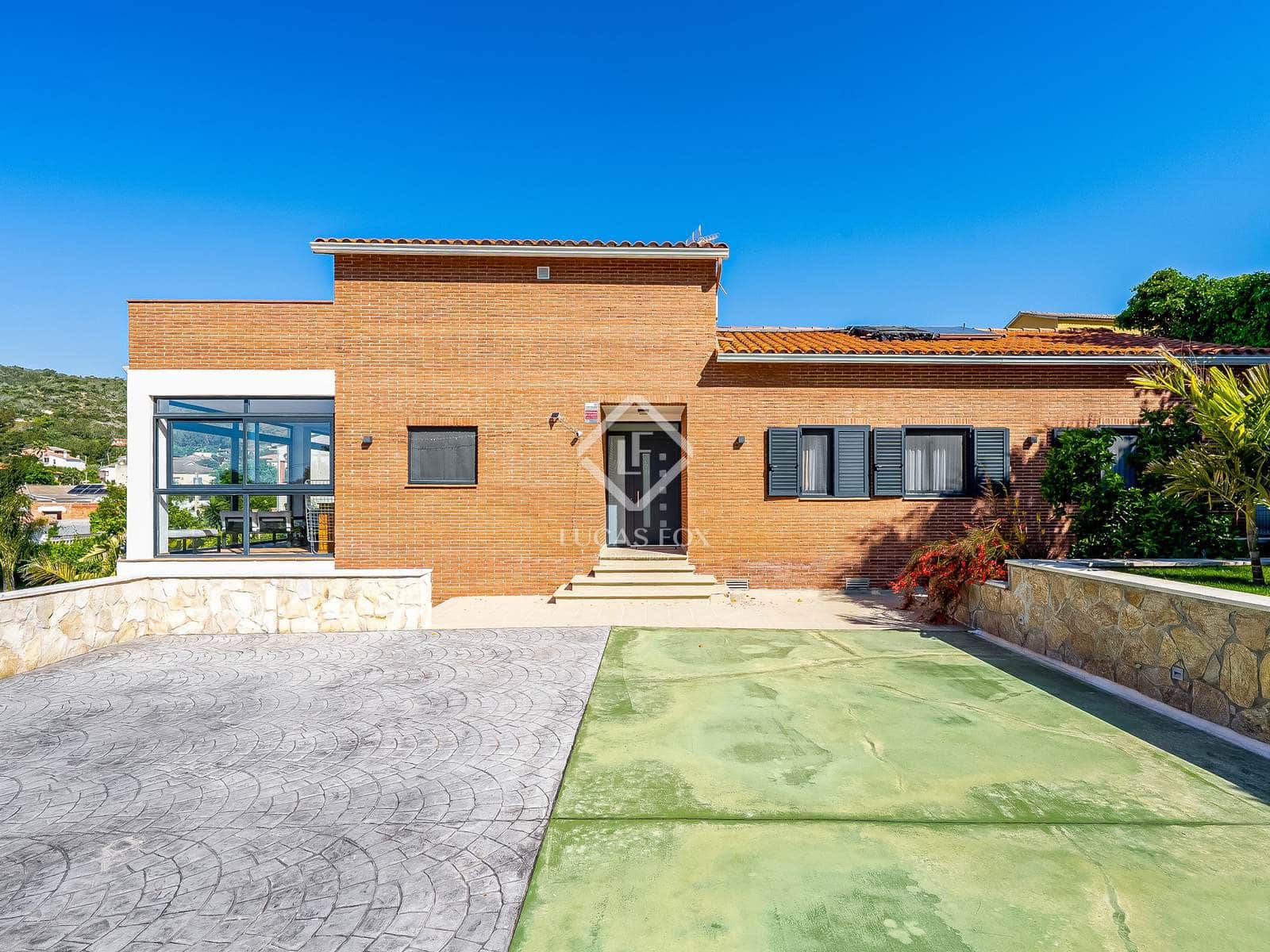 5 soveværelse Villa til salg i El Vendrell med swimmingpool garage - € 990.000 (Ref: 9035503)