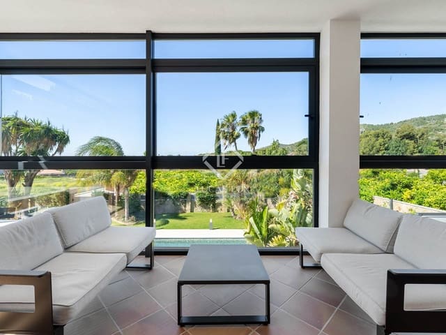 5 bedroom Villa for sale in El Vendrell with pool garage - € 990,000 (Ref: 9035503)