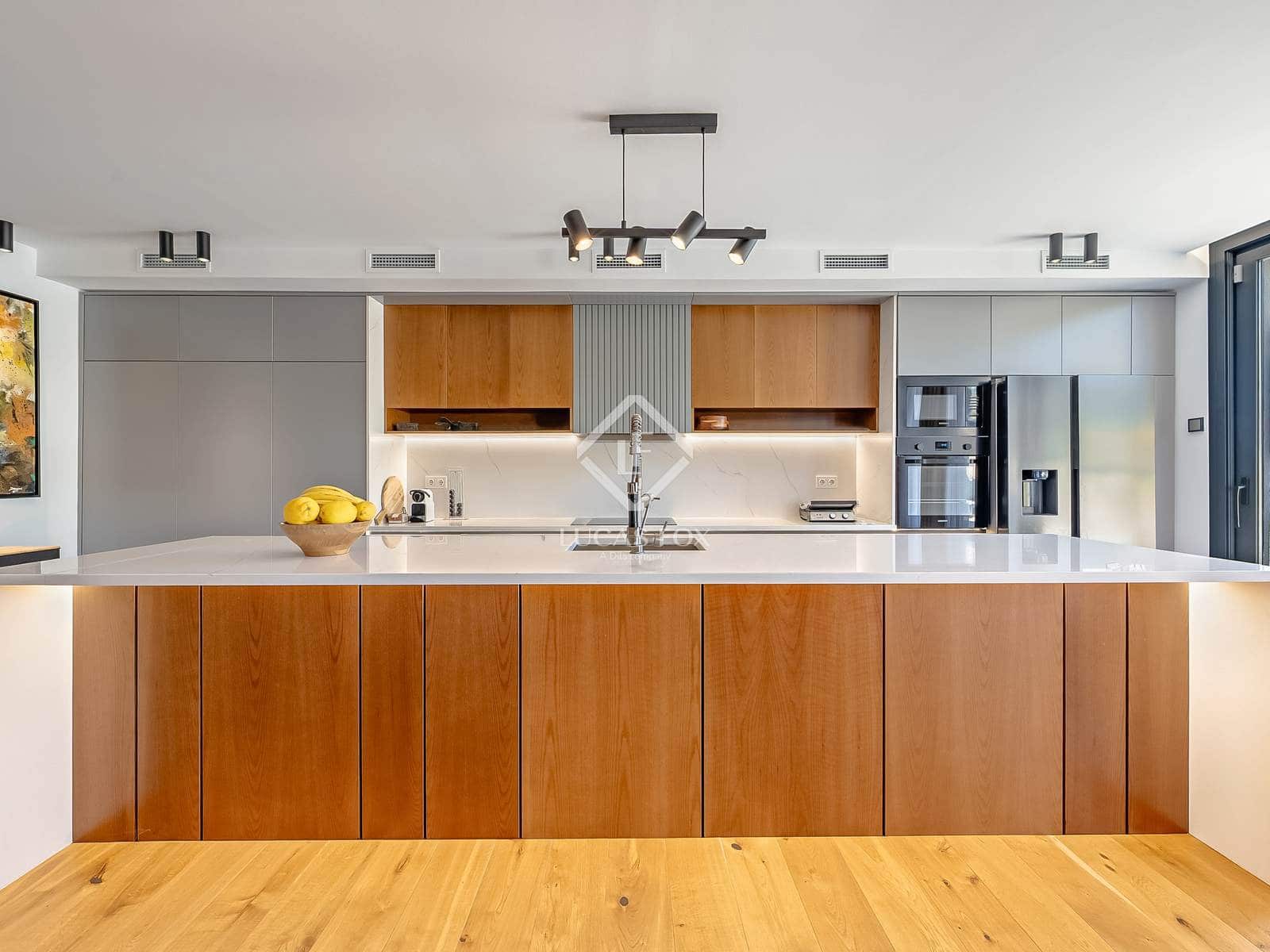 5 soveværelse Villa til salg i El Vendrell med swimmingpool garage - € 990.000 (Ref: 9035503)