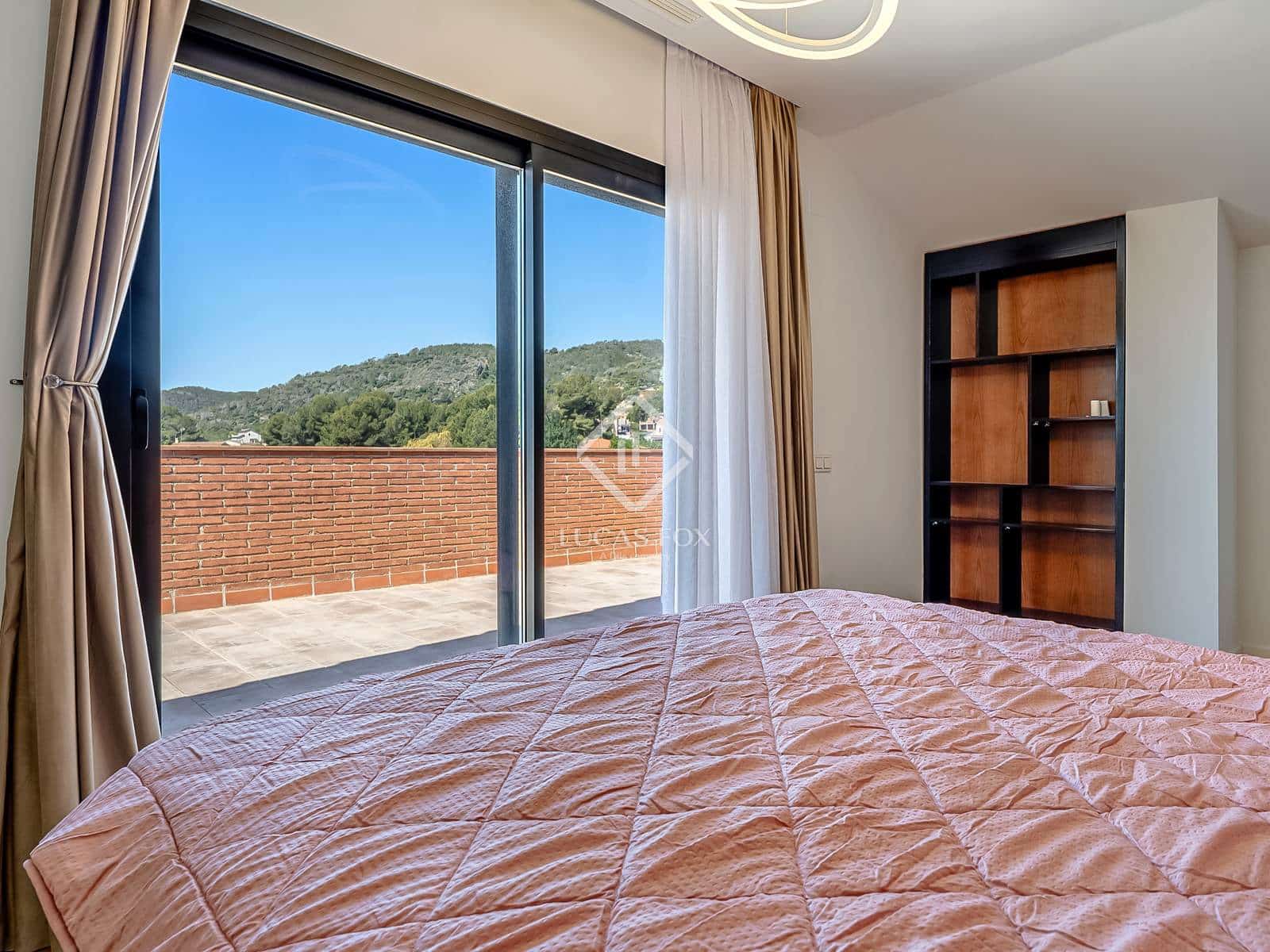 5 soveværelse Villa til salg i El Vendrell med swimmingpool garage - € 990.000 (Ref: 9035503)