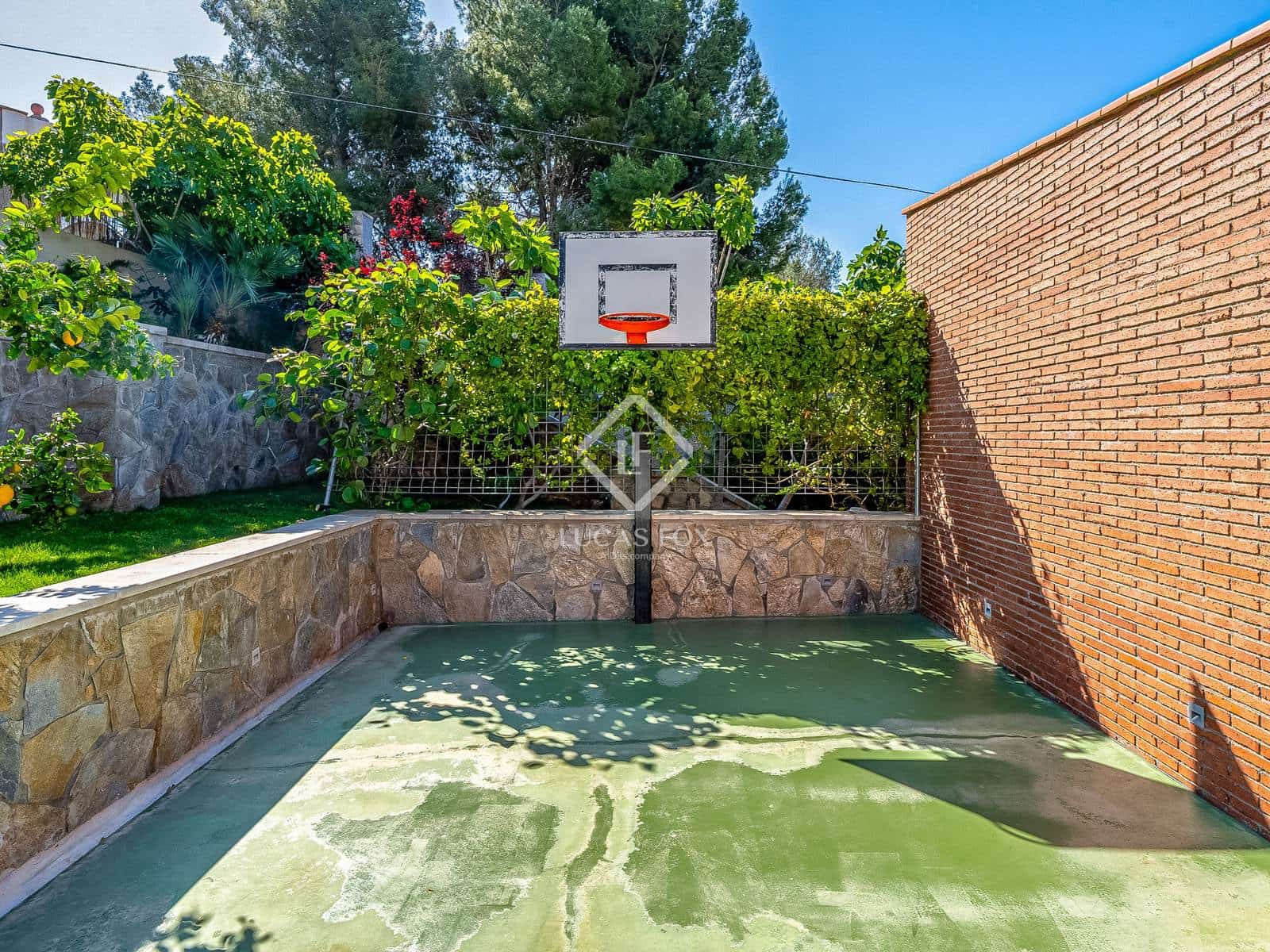 5 soveværelse Villa til salg i El Vendrell med swimmingpool garage - € 990.000 (Ref: 9035503)