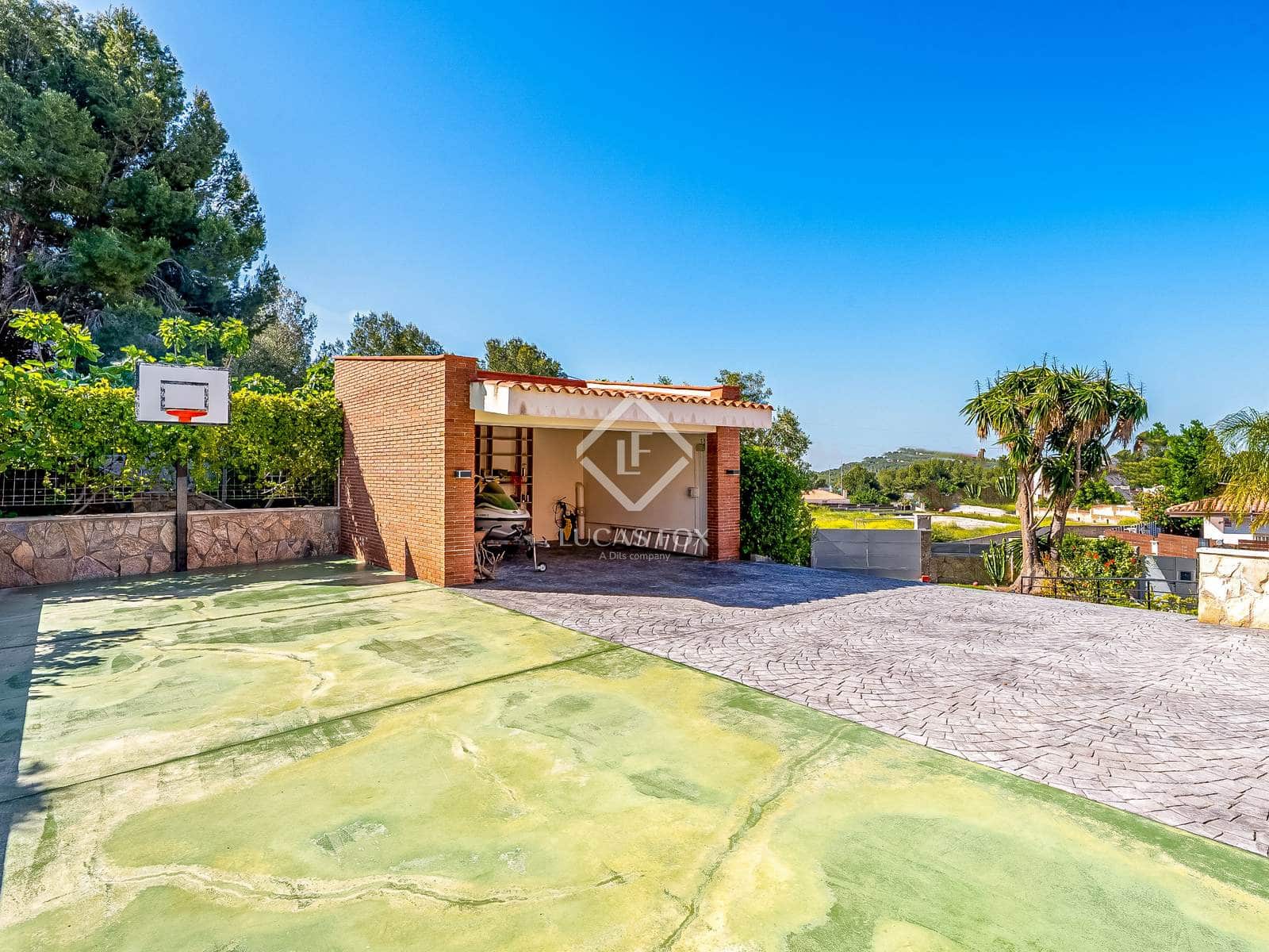 5 soveværelse Villa til salg i El Vendrell med swimmingpool garage - € 990.000 (Ref: 9035503)