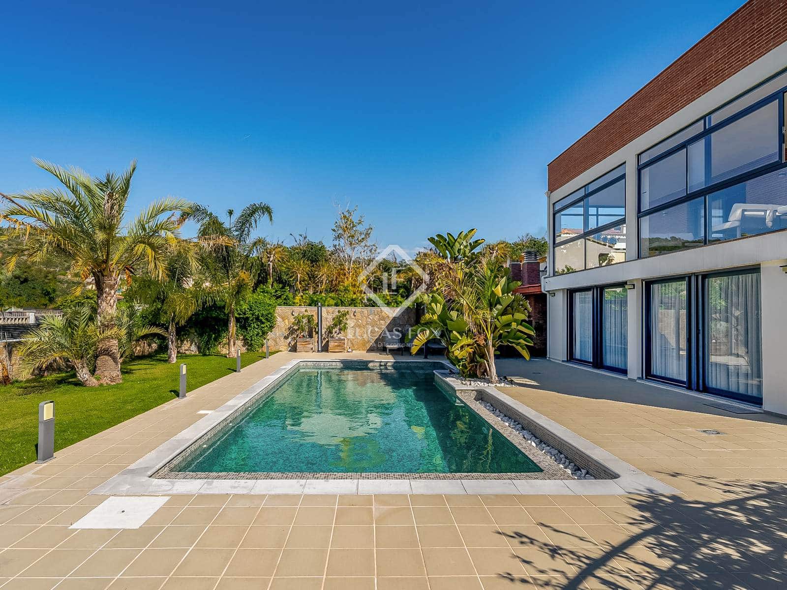 5 soveværelse Villa til salg i El Vendrell med swimmingpool garage - € 990.000 (Ref: 9035503)