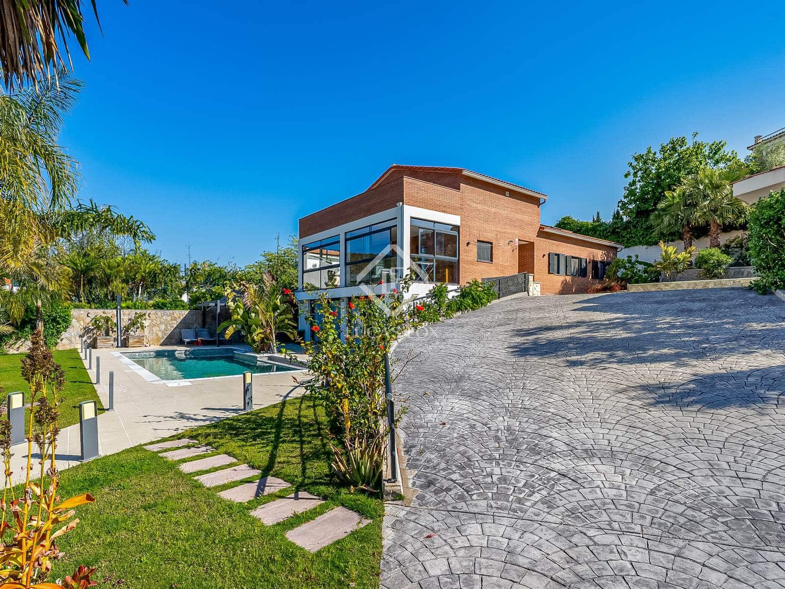 5 soveværelse Villa til salg i El Vendrell med swimmingpool garage - € 990.000 (Ref: 9035503)