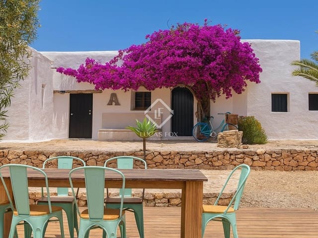 3 bedroom Finca/Country House for sale in Formentera municipality with pool - € 3,585,000 (Ref: 9035507)