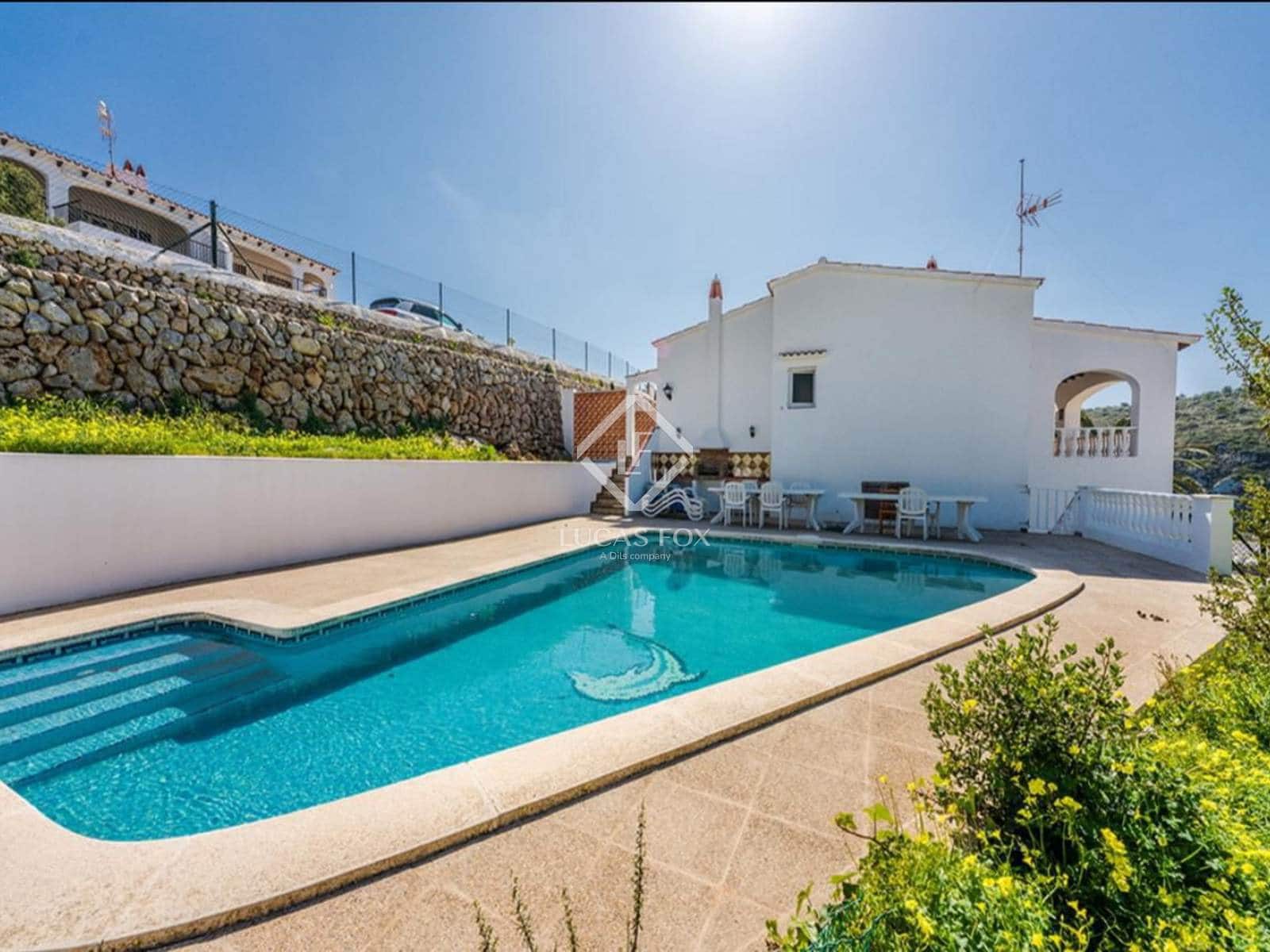 4 soveværelse Villa til salg i Mahon / Mao med swimmingpool garage - € 870.000 (Ref: 9035508)