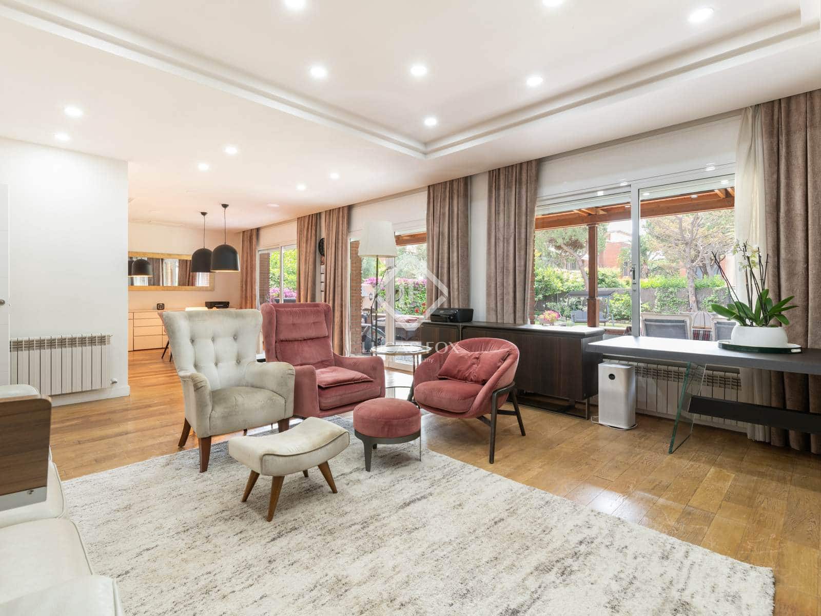 5 soverom Villa til salgs i Gava med svømmebasseng garasje - € 2 650 000 (Ref: 9035511)