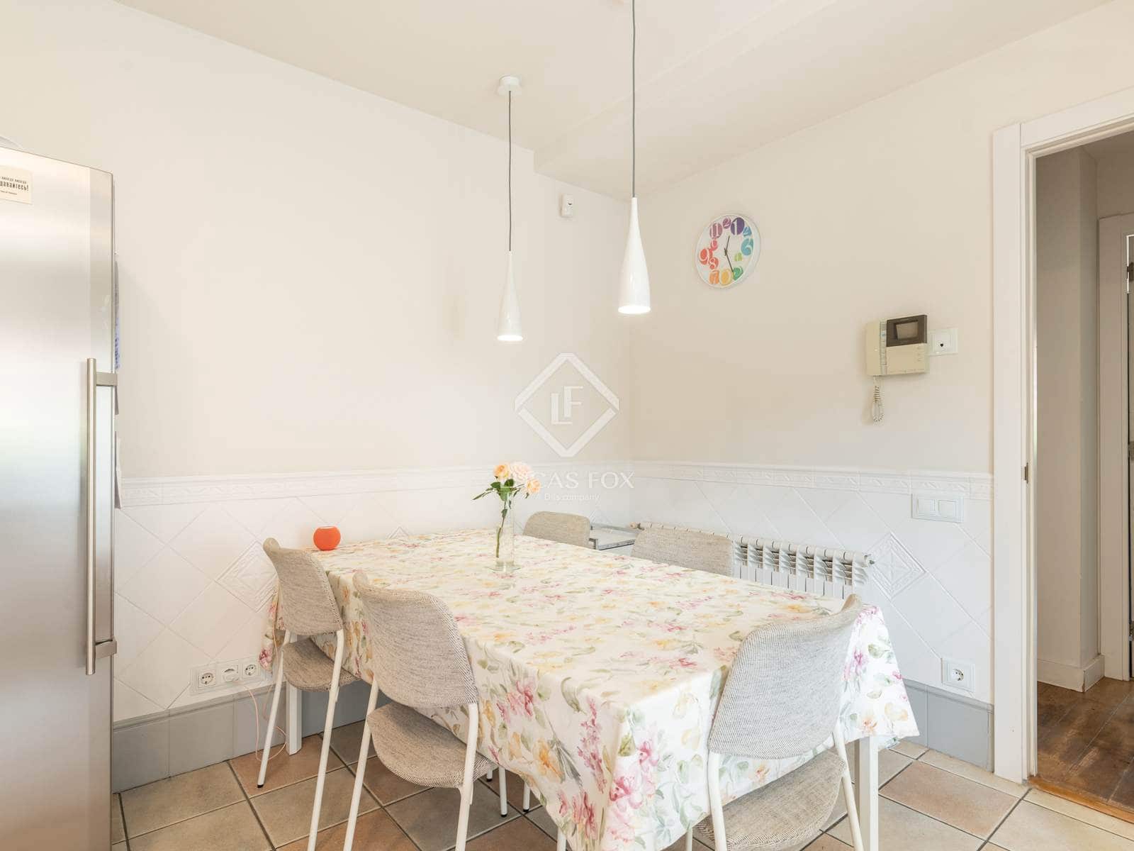 5 soverom Villa til salgs i Gava med svømmebasseng garasje - € 2 650 000 (Ref: 9035511)