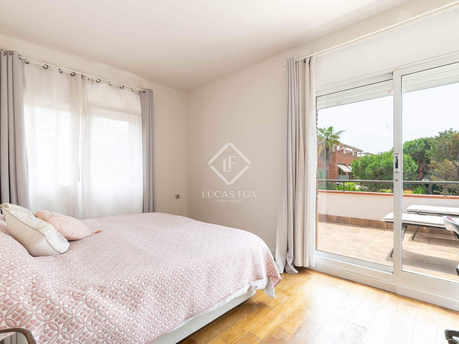 5 soverom Villa til salgs i Gava med svømmebasseng garasje - € 2 650 000 (Ref: 9035511)