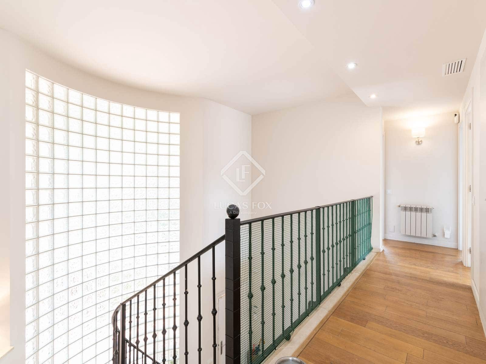 5 soverom Villa til salgs i Gava med svømmebasseng garasje - € 2 650 000 (Ref: 9035511)