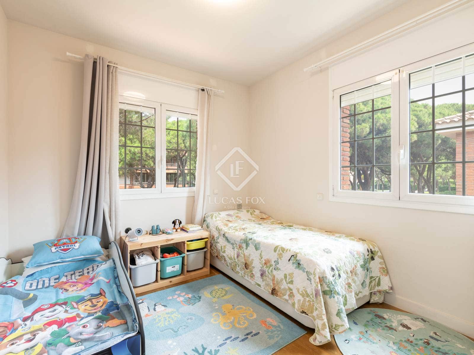 5 soverom Villa til salgs i Gava med svømmebasseng garasje - € 2 650 000 (Ref: 9035511)