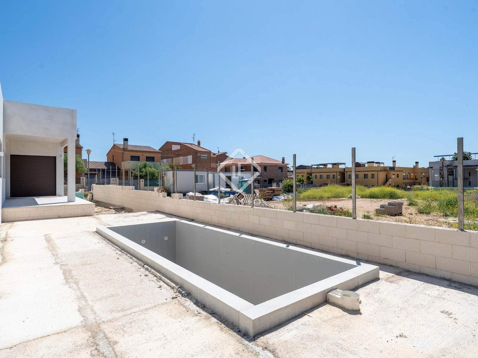 3 soverom Villa til salgs i Francas med svømmebasseng garasje - € 494 000 (Ref: 9035512)