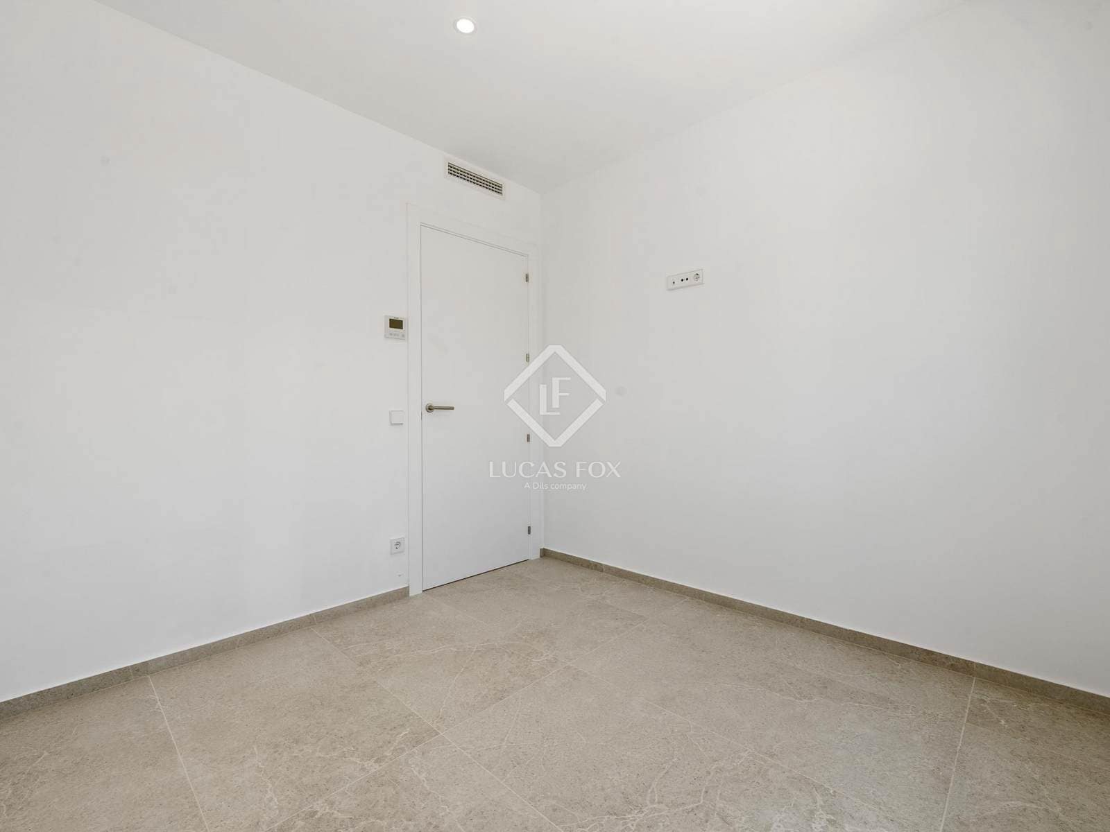 3 soverom Villa til salgs i Francas med svømmebasseng garasje - € 494 000 (Ref: 9035512)