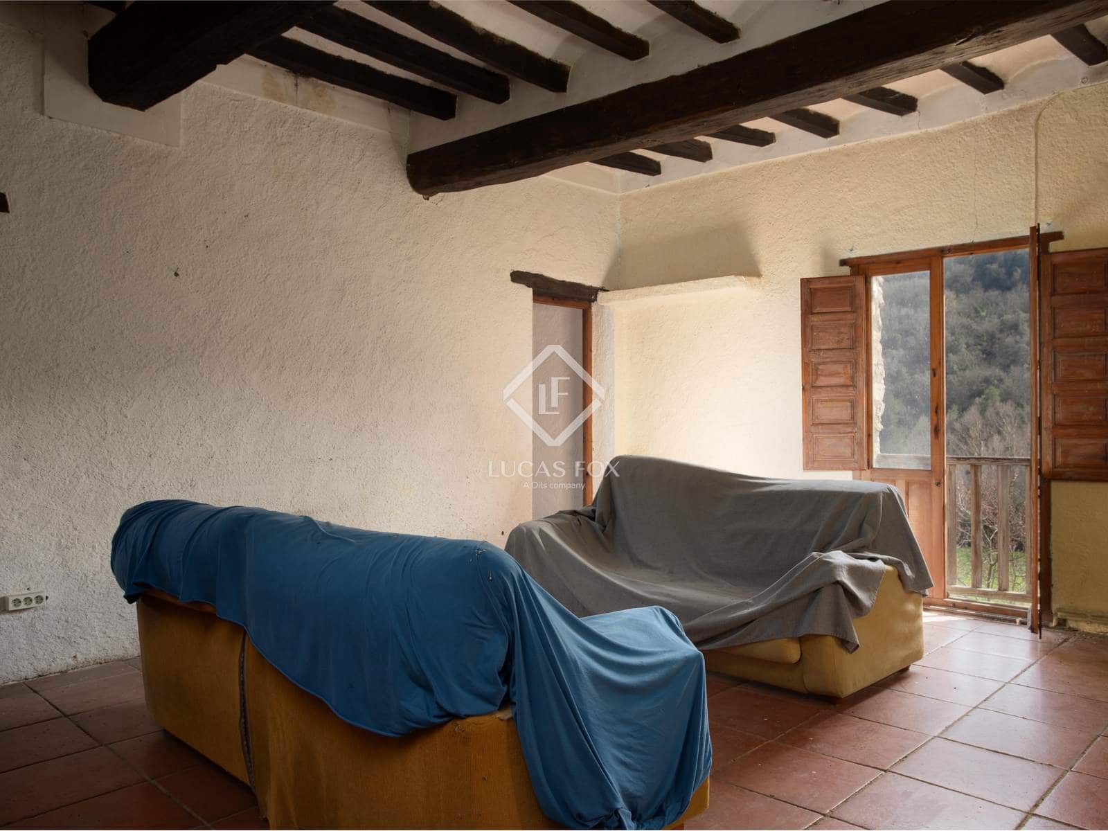 10 bedroom Finca/Country House for sale in La Vall del Bac with pool garage - € 850,000 (Ref: 9035517)