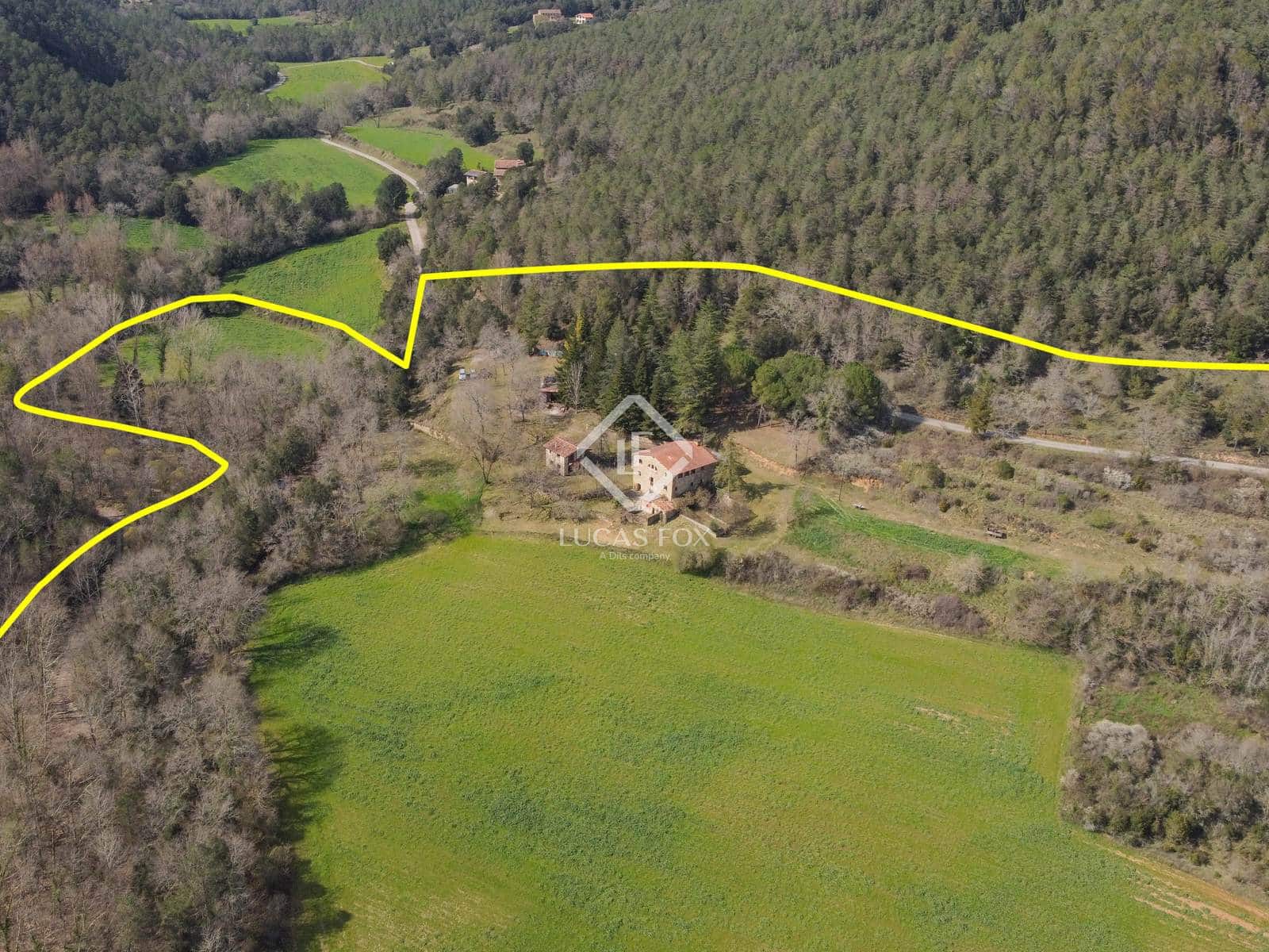 10 bedroom Finca/Country House for sale in La Vall del Bac with pool garage - € 850,000 (Ref: 9035517)