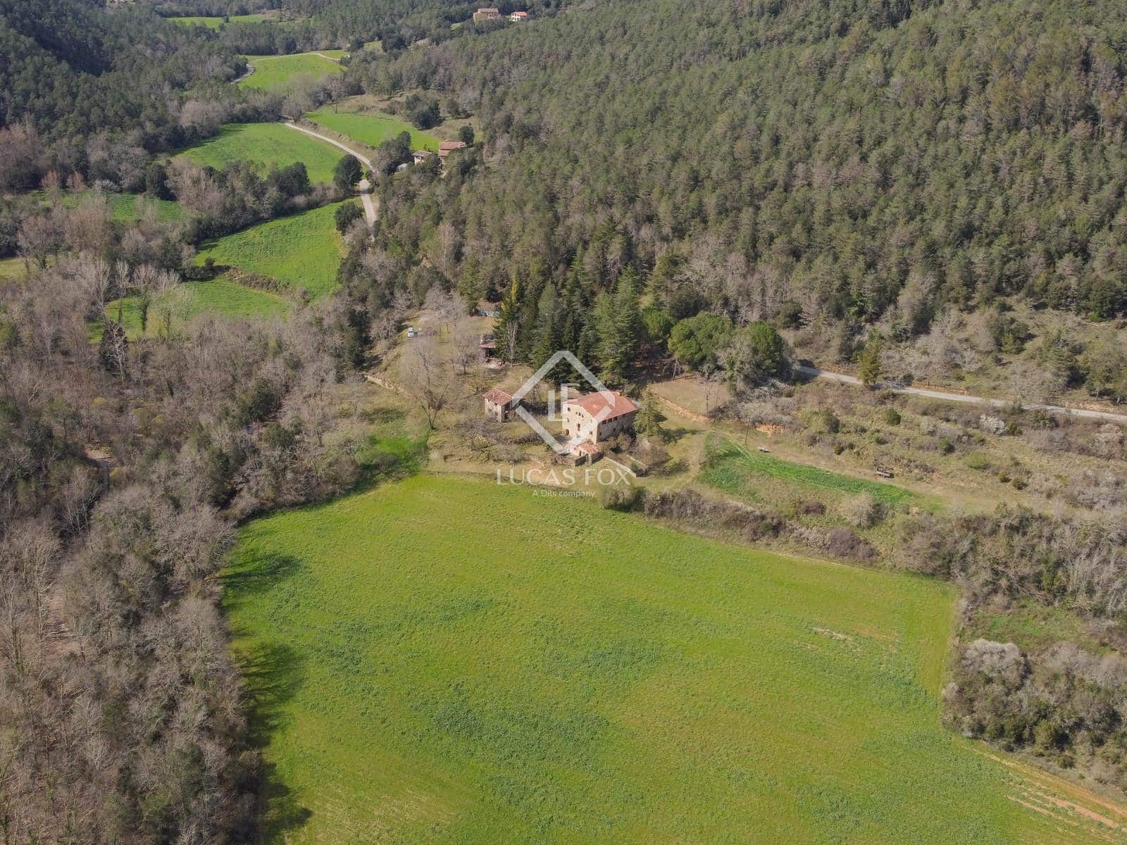 10 bedroom Finca/Country House for sale in La Vall del Bac with pool garage - € 850,000 (Ref: 9035517)