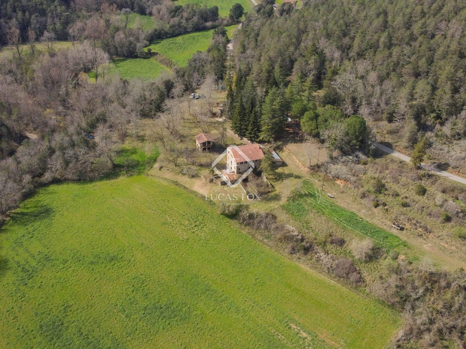 10 bedroom Finca/Country House for sale in La Vall del Bac with pool garage - € 850,000 (Ref: 9035517)
