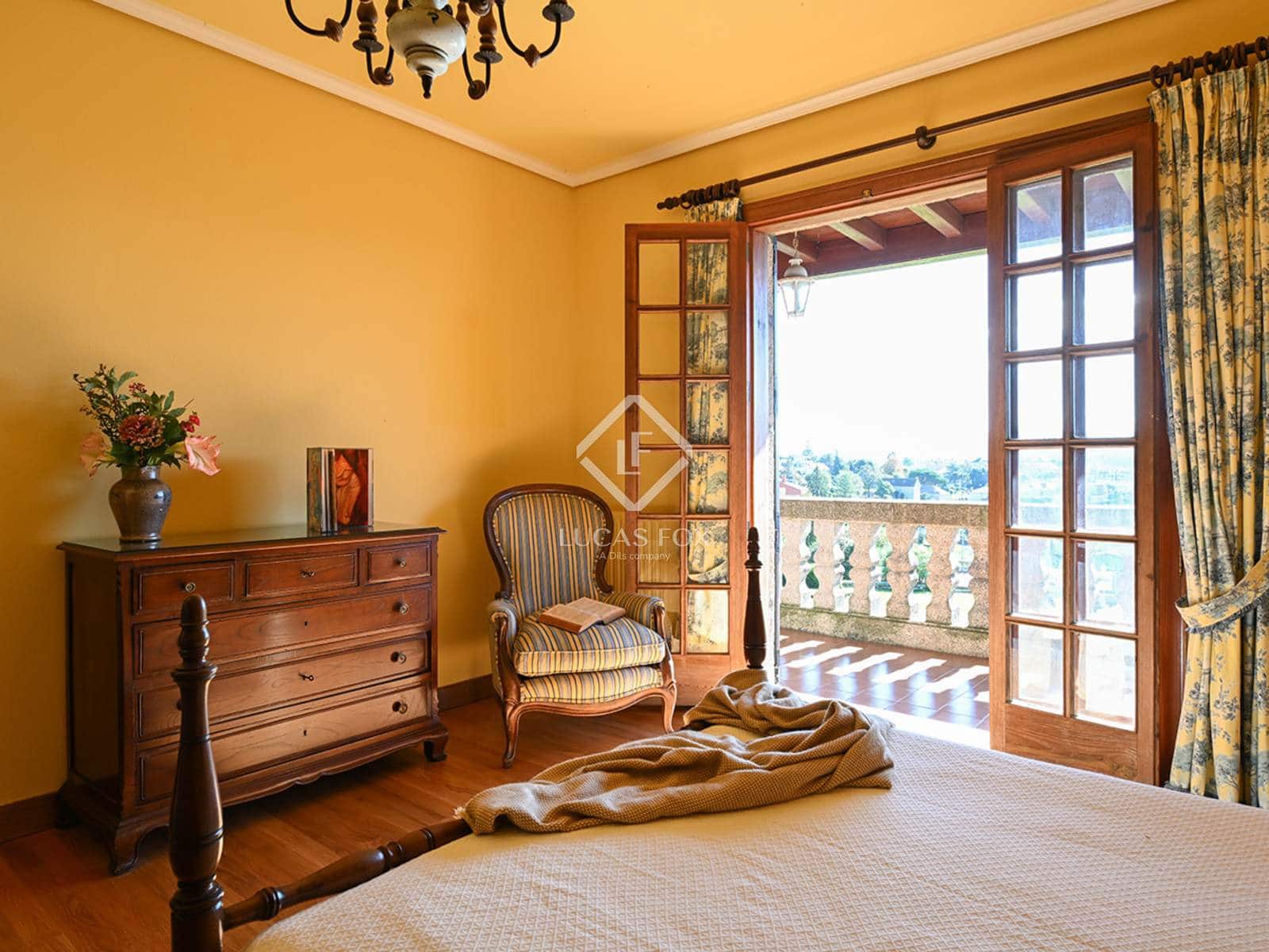 5 soveværelse Villa til salg i Nigran med swimmingpool garage - € 1.325.000 (Ref: 9036015)