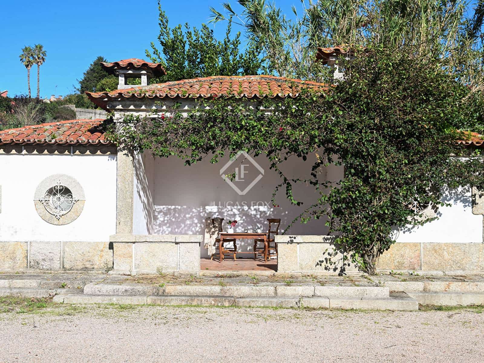 5 soveværelse Villa til salg i Nigran med swimmingpool garage - € 1.325.000 (Ref: 9036015)