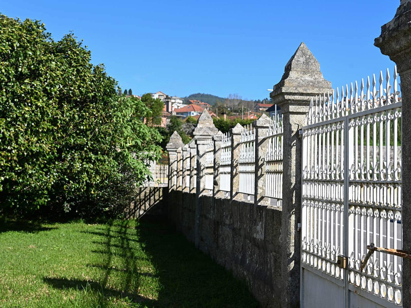 5 soveværelse Villa til salg i Nigran med swimmingpool garage - € 1.325.000 (Ref: 9036015)