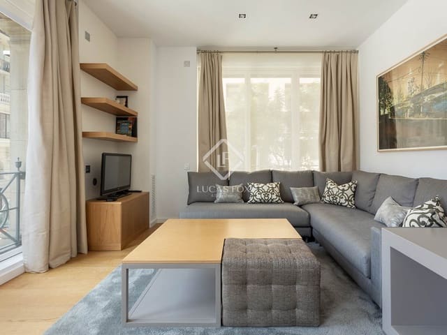 Appartement de 1 chambre à louer à Barcelone ville - 2 200 € (Ref: 9036020)